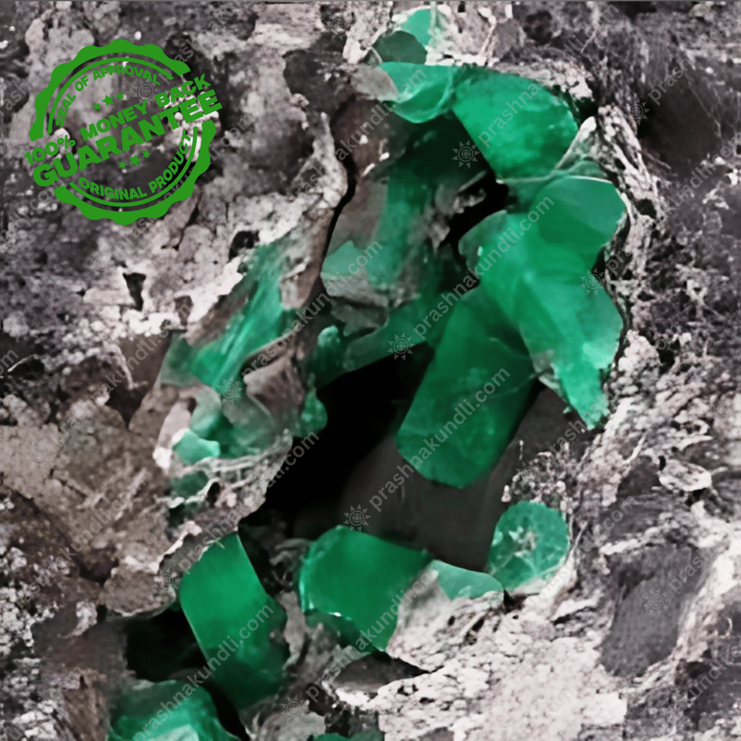 Buy Emerald (Panna) Gemstone Online at Best Price - Prashna Kundli Astrology product and vedic astrology